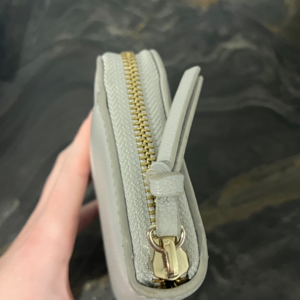 Wallet - Picture 2 of 7